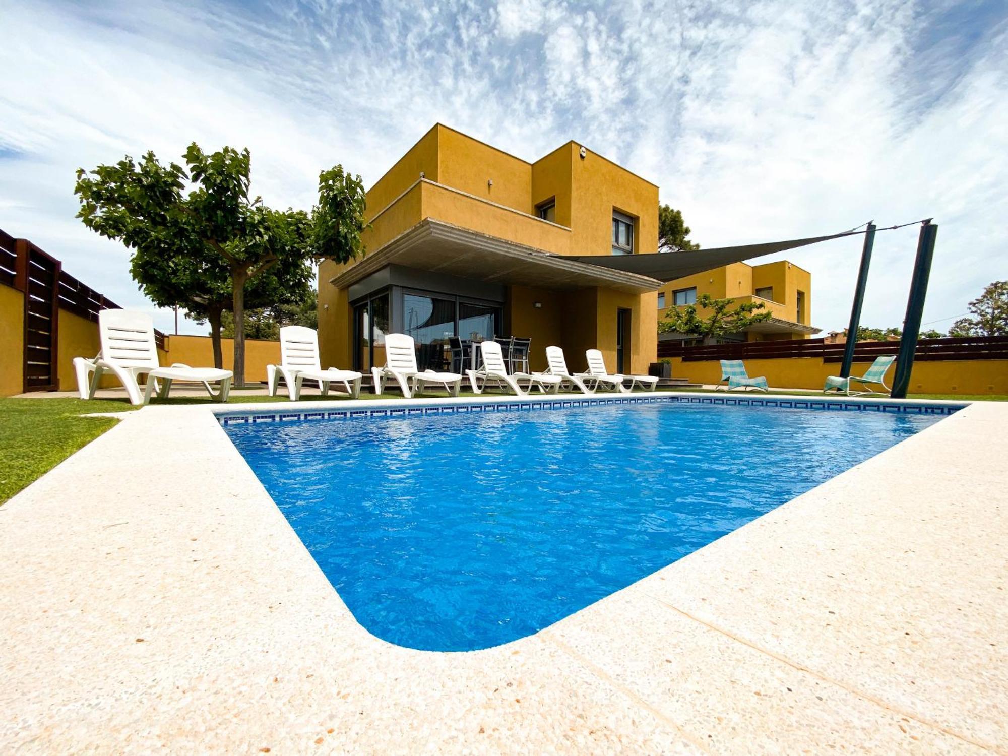Villa Alegria L' Escala Екстериор снимка